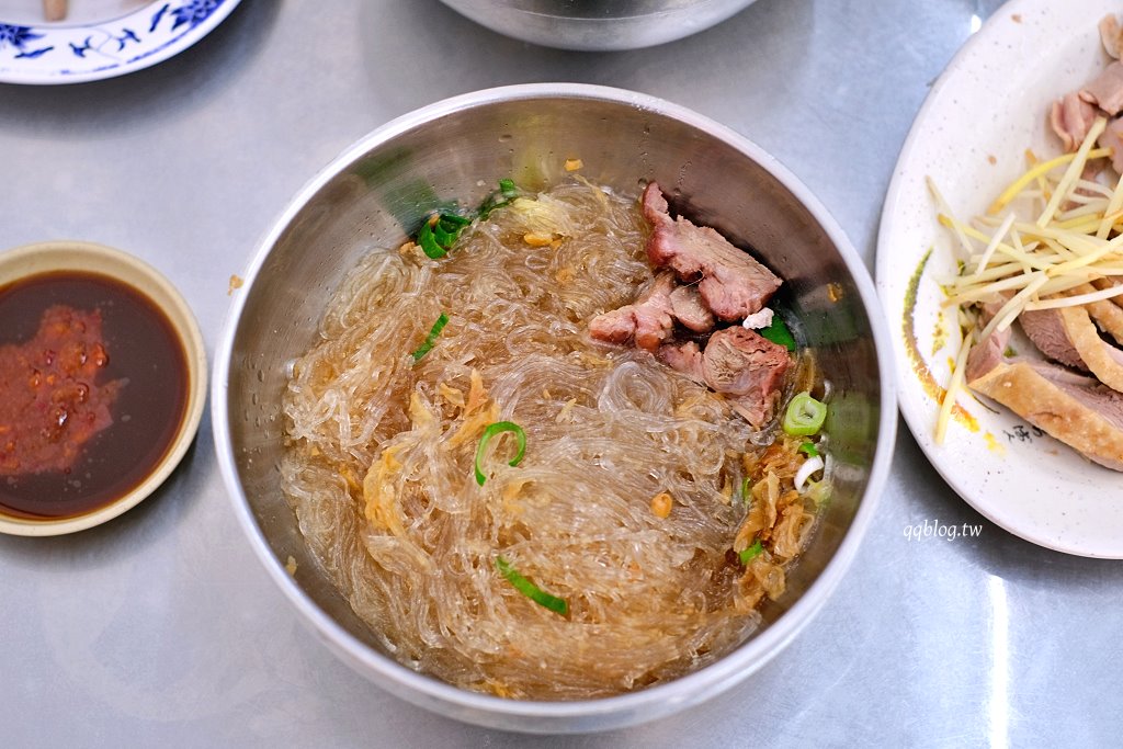 高雄鹽埕︱冬粉王.鹽埕營業超過55年的在地老店,搭配各種豬內臟,全天候營業 @QQ的懶骨頭 高雄鹽埕︱冬粉王.鹽埕營業超過55年的在地老店,搭配各種豬內臟,全天候營業 @QQ的懶骨頭