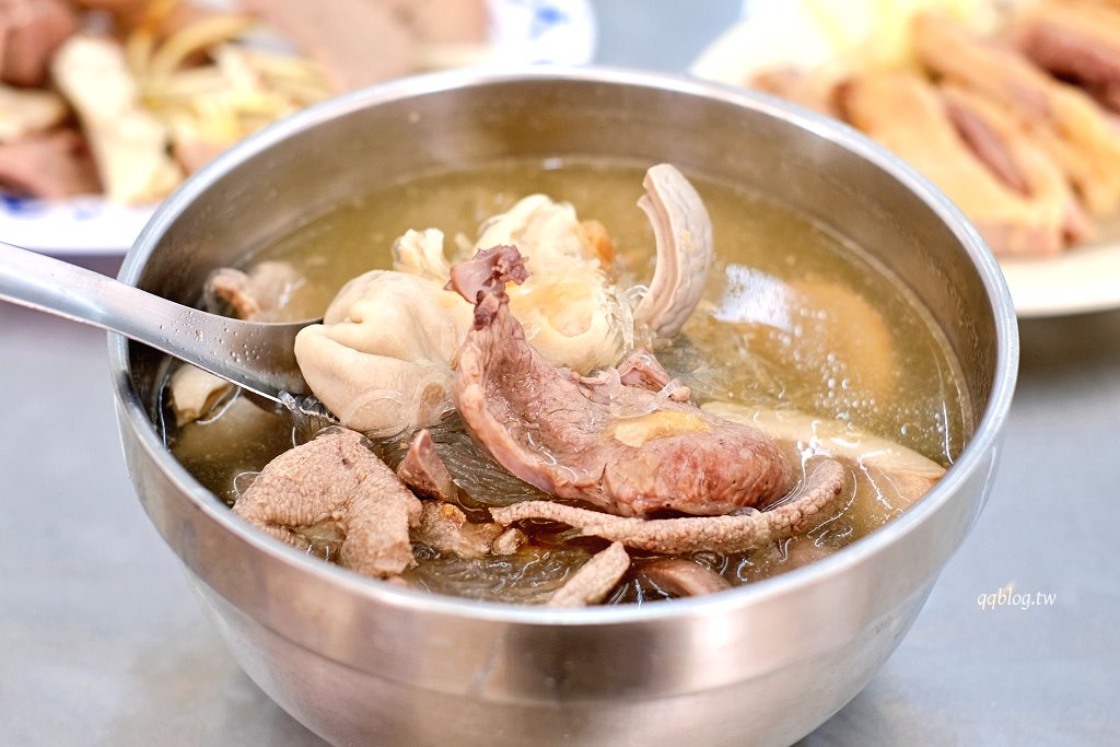 高雄鹽埕︱冬粉王.鹽埕營業超過55年的在地老店,搭配各種豬內臟,全天候營業 @QQ的懶骨頭 高雄鹽埕︱冬粉王.鹽埕營業超過55年的在地老店,搭配各種豬內臟,全天候營業 @QQ的懶骨頭