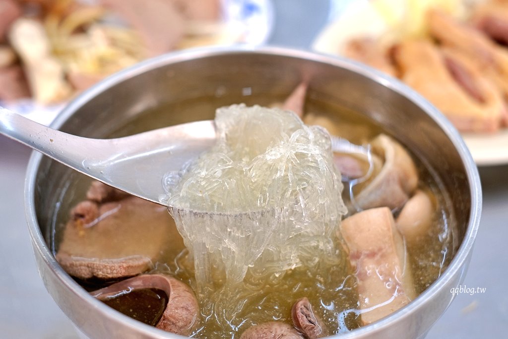 高雄鹽埕︱冬粉王.鹽埕營業超過55年的在地老店,搭配各種豬內臟,全天候營業 @QQ的懶骨頭 高雄鹽埕︱冬粉王.鹽埕營業超過55年的在地老店,搭配各種豬內臟,全天候營業 @QQ的懶骨頭