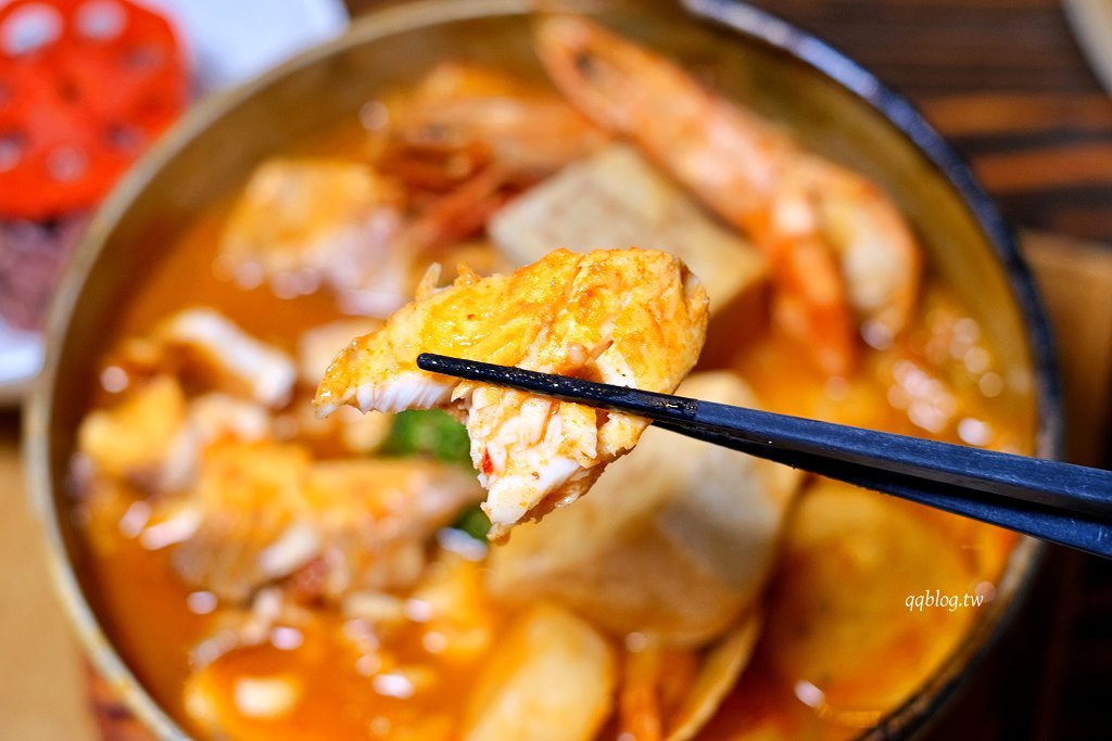 台中西區︱昨日花卷 跨界好食 offer oh fusion restaurant．中西合併的老江湖雙人合菜新登場，勤美商圈美食推薦 @QQ的懶骨頭