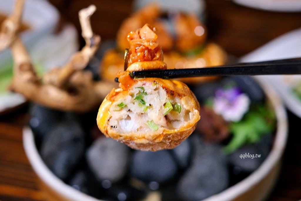 台中西區︱昨日花卷 跨界好食 offer oh fusion restaurant．中西合併的老江湖雙人合菜新登場，勤美商圈美食推薦 @QQ的懶骨頭