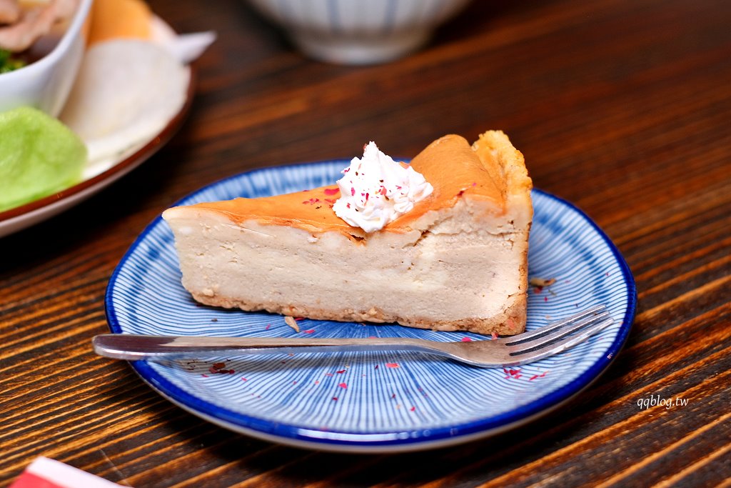 台中西區︱昨日花卷 跨界好食 offer oh fusion restaurant．中西合併的老江湖雙人合菜新登場，勤美商圈美食推薦 @QQ的懶骨頭