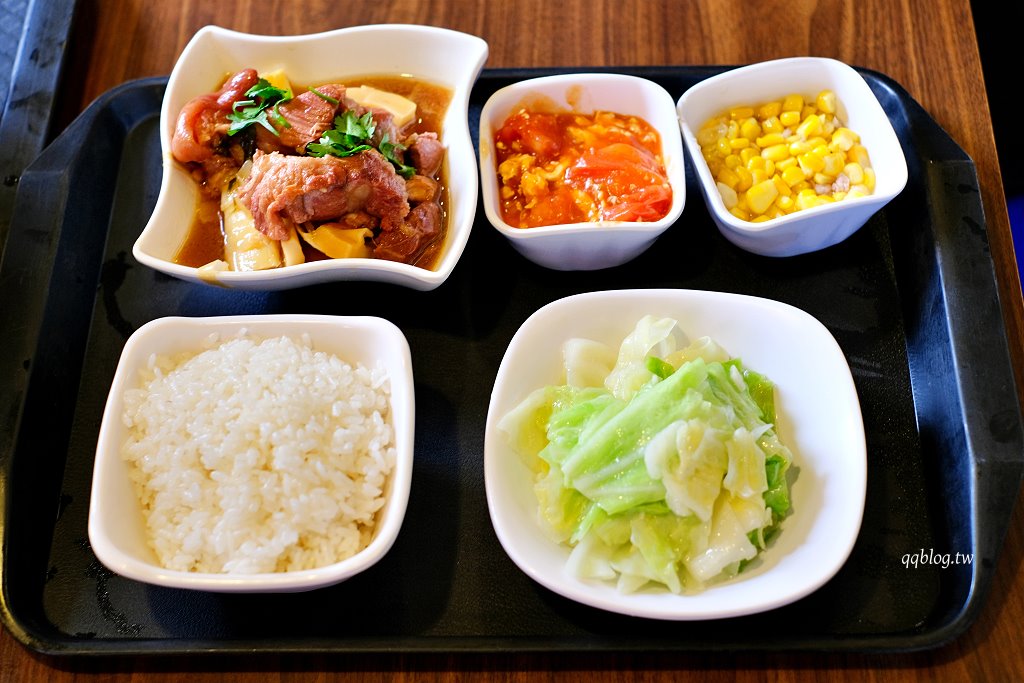 台中北區︱雙漁堂.中國醫附近超人氣複合式簡餐,粽子也是招牌,全天候營業 @QQ的懶骨頭 台中北區︱雙漁堂.中國醫附近超人氣複合式簡餐,粽子也是招牌,全天候營業 @QQ的懶骨頭