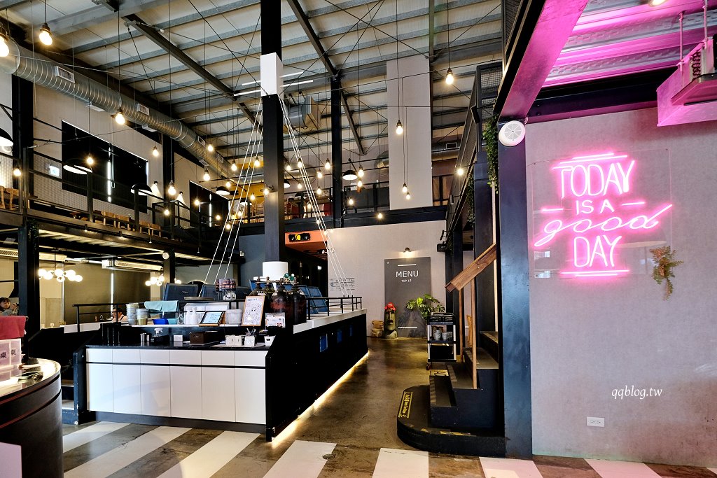 台中北屯︱鴻龍宴x活蝦料理.把整艘船開進餐廳裡,8人套餐菜色豐富,台中合菜餐廳推薦 @QQ的懶骨頭 台中北屯︱鴻龍宴x活蝦料理.把整艘船開進餐廳裡,8人套餐菜色豐富,台中合菜餐廳推薦 @QQ的懶骨頭