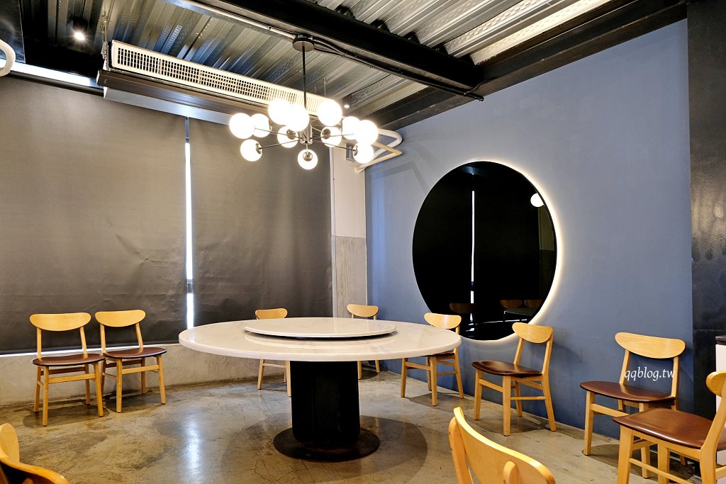 台中北屯︱鴻龍宴x活蝦料理.把整艘船開進餐廳裡,8人套餐菜色豐富,台中合菜餐廳推薦 @QQ的懶骨頭 台中北屯︱鴻龍宴x活蝦料理.把整艘船開進餐廳裡,8人套餐菜色豐富,台中合菜餐廳推薦 @QQ的懶骨頭