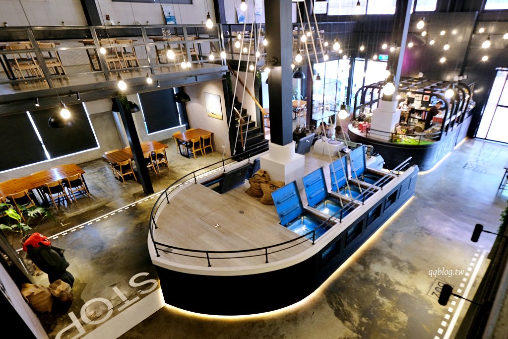 台中北屯︱鴻龍宴x活蝦料理.把整艘船開進餐廳裡,8人套餐菜色豐富,台中合菜餐廳推薦 @QQ的懶骨頭 台中北屯︱鴻龍宴x活蝦料理.把整艘船開進餐廳裡,8人套餐菜色豐富,台中合菜餐廳推薦 @QQ的懶骨頭