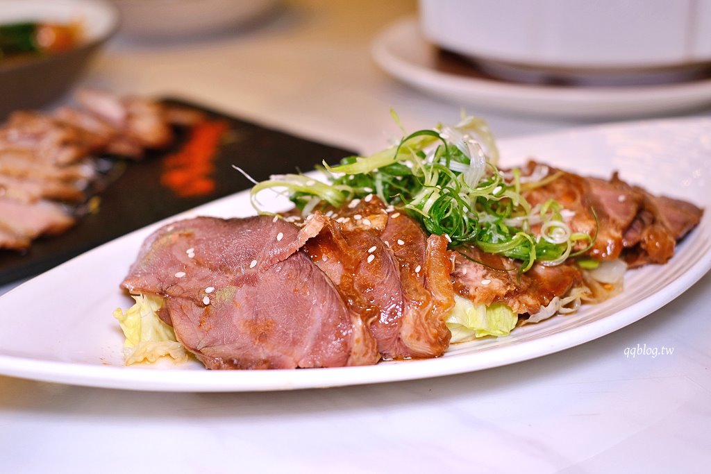 台中北屯︱鴻龍宴x活蝦料理.把整艘船開進餐廳裡,8人套餐菜色豐富,台中合菜餐廳推薦 @QQ的懶骨頭 台中北屯︱鴻龍宴x活蝦料理.把整艘船開進餐廳裡,8人套餐菜色豐富,台中合菜餐廳推薦 @QQ的懶骨頭