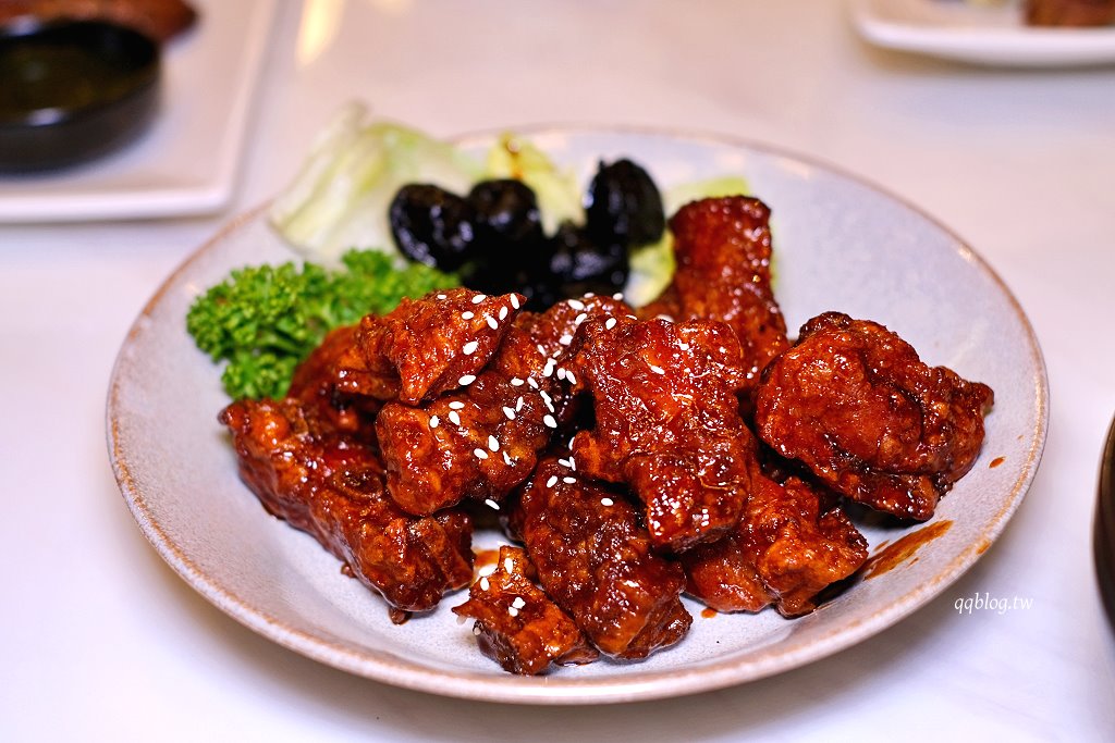 台中北屯︱鴻龍宴x活蝦料理.把整艘船開進餐廳裡,8人套餐菜色豐富,台中合菜餐廳推薦 @QQ的懶骨頭 台中北屯︱鴻龍宴x活蝦料理.把整艘船開進餐廳裡,8人套餐菜色豐富,台中合菜餐廳推薦 @QQ的懶骨頭