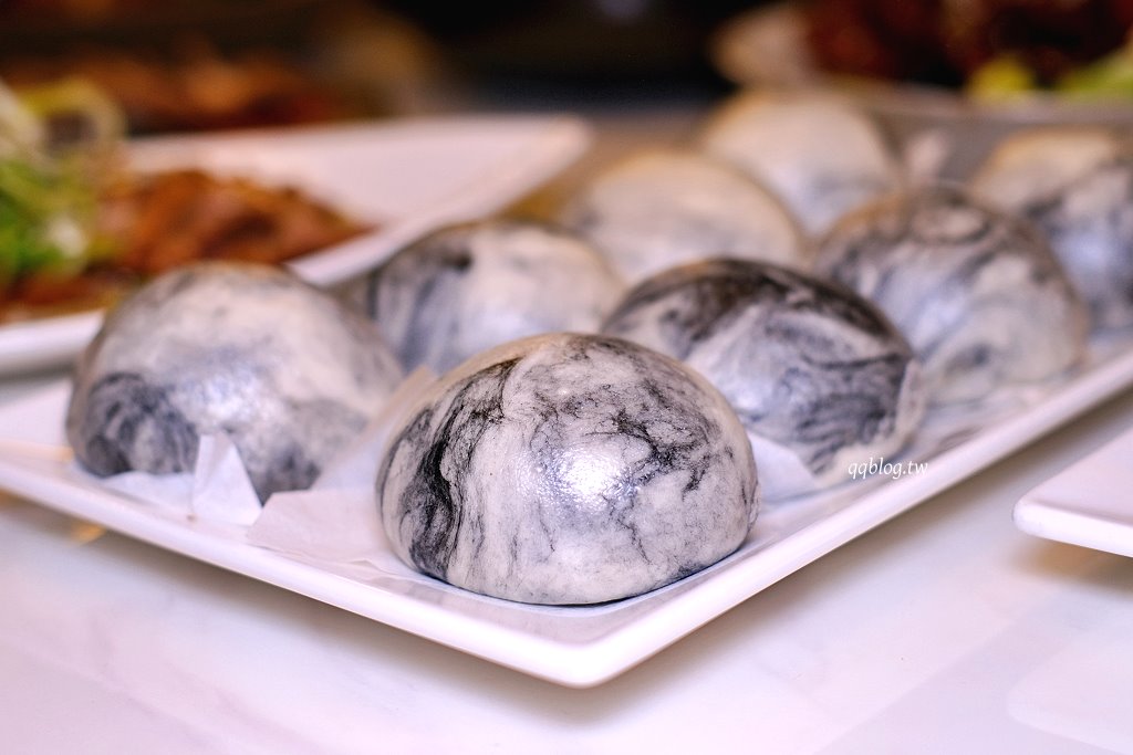 台中北屯︱鴻龍宴x活蝦料理.把整艘船開進餐廳裡,8人套餐菜色豐富,台中合菜餐廳推薦 @QQ的懶骨頭 台中北屯︱鴻龍宴x活蝦料理.把整艘船開進餐廳裡,8人套餐菜色豐富,台中合菜餐廳推薦 @QQ的懶骨頭