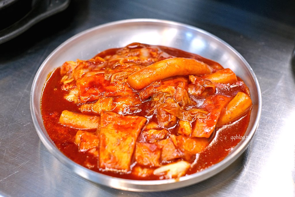 台中西區|金豬韓食.主打新鮮溫體豬的韓式烤肉,全程有專人代烤,韓大王馬鈴薯豬骨湯新品牌 @QQ的懶骨頭 台中西區|金豬韓食.主打新鮮溫體豬的韓式烤肉,全程有專人代烤,韓大王馬鈴薯豬骨湯新品牌 @QQ的懶骨頭