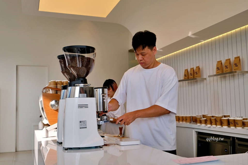 台中北屯︱％Arabica．日本人氣咖啡品牌進駐台中，與建案共生快閃九個月 @QQ的懶骨頭