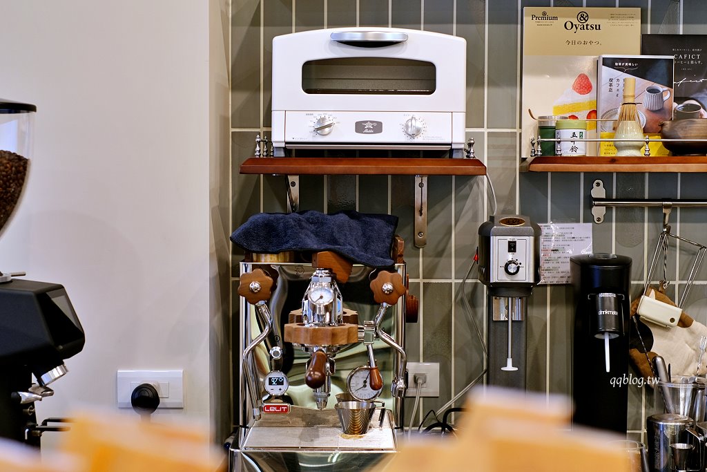 台中北區︱戽道町甜點室．巷弄裡的甜點店，一星期只營業五、六、日三天 @QQ的懶骨頭