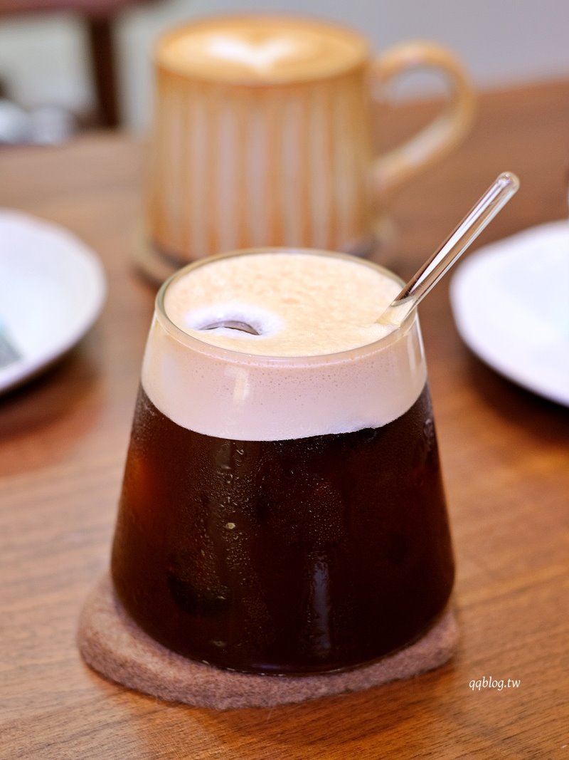 台中北區︱戽道町甜點室．巷弄裡的甜點店，一星期只營業五、六、日三天 @QQ的懶骨頭