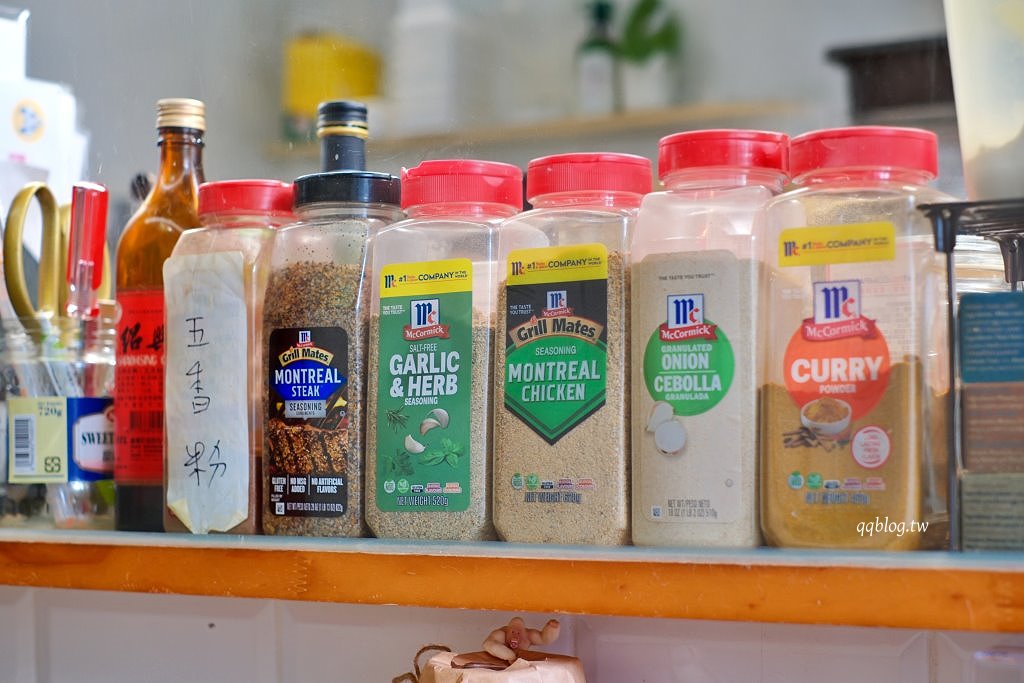 台中西區︱遊牧餐桌 Nomadic Trattoria．台中國美館附近老宅義大利麵 @QQ的懶骨頭