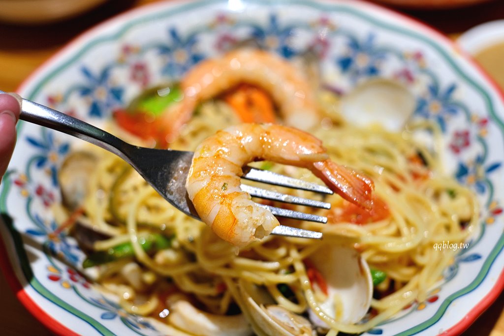 台中西區︱遊牧餐桌 Nomadic Trattoria．台中國美館附近老宅義大利麵 @QQ的懶骨頭