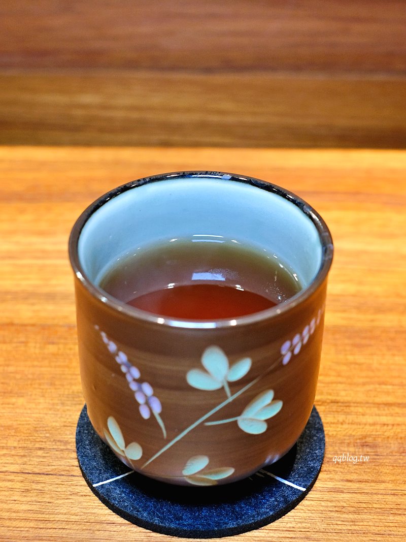 台中西區︱鮨千本.日本世界壽司大賽第三名主廚佐山智紹坐鎮,道道精彩的江戶前壽司 @QQ的懶骨頭 台中西區︱鮨千本.日本世界壽司大賽第三名主廚佐山智紹坐鎮,道道精彩的江戶前壽司 @QQ的懶骨頭