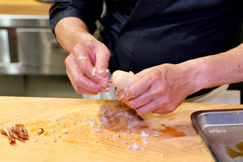 台中西區︱鮨千本.日本世界壽司大賽第三名主廚佐山智紹坐鎮,道道精彩的江戶前壽司 @QQ的懶骨頭 台中西區︱鮨千本.日本世界壽司大賽第三名主廚佐山智紹坐鎮,道道精彩的江戶前壽司 @QQ的懶骨頭