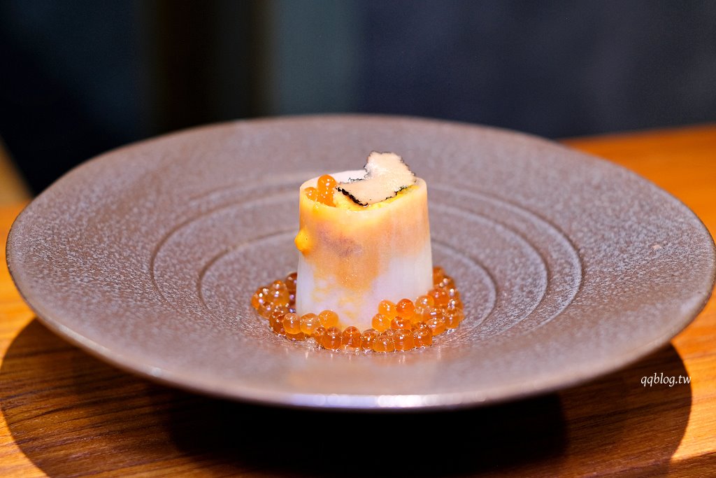 台中西區︱鮨千本．日本世界壽司大賽第三名主廚佐山智紹坐鎮，道道精彩的江戶前壽司 @QQ的懶骨頭