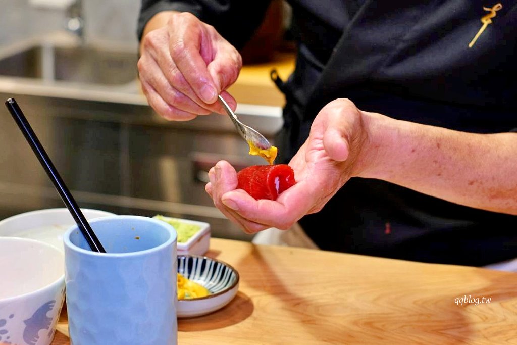 台中西區︱鮨千本.日本世界壽司大賽第三名主廚佐山智紹坐鎮,道道精彩的江戶前壽司 @QQ的懶骨頭 台中西區︱鮨千本.日本世界壽司大賽第三名主廚佐山智紹坐鎮,道道精彩的江戶前壽司 @QQ的懶骨頭