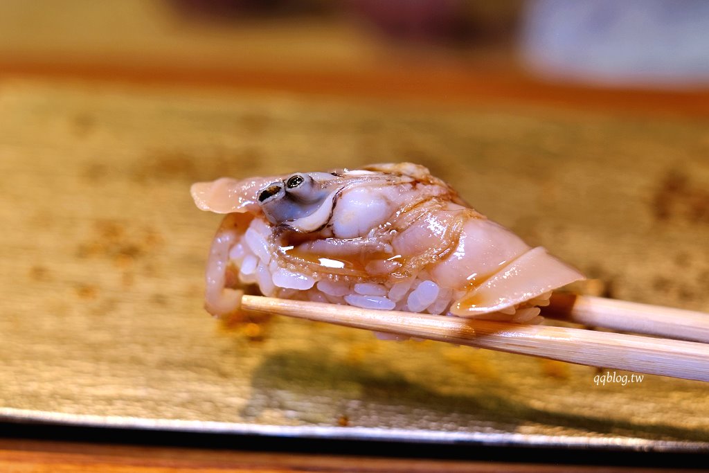 台中西區︱鮨千本.日本世界壽司大賽第三名主廚佐山智紹坐鎮,道道精彩的江戶前壽司 @QQ的懶骨頭 台中西區︱鮨千本.日本世界壽司大賽第三名主廚佐山智紹坐鎮,道道精彩的江戶前壽司 @QQ的懶骨頭