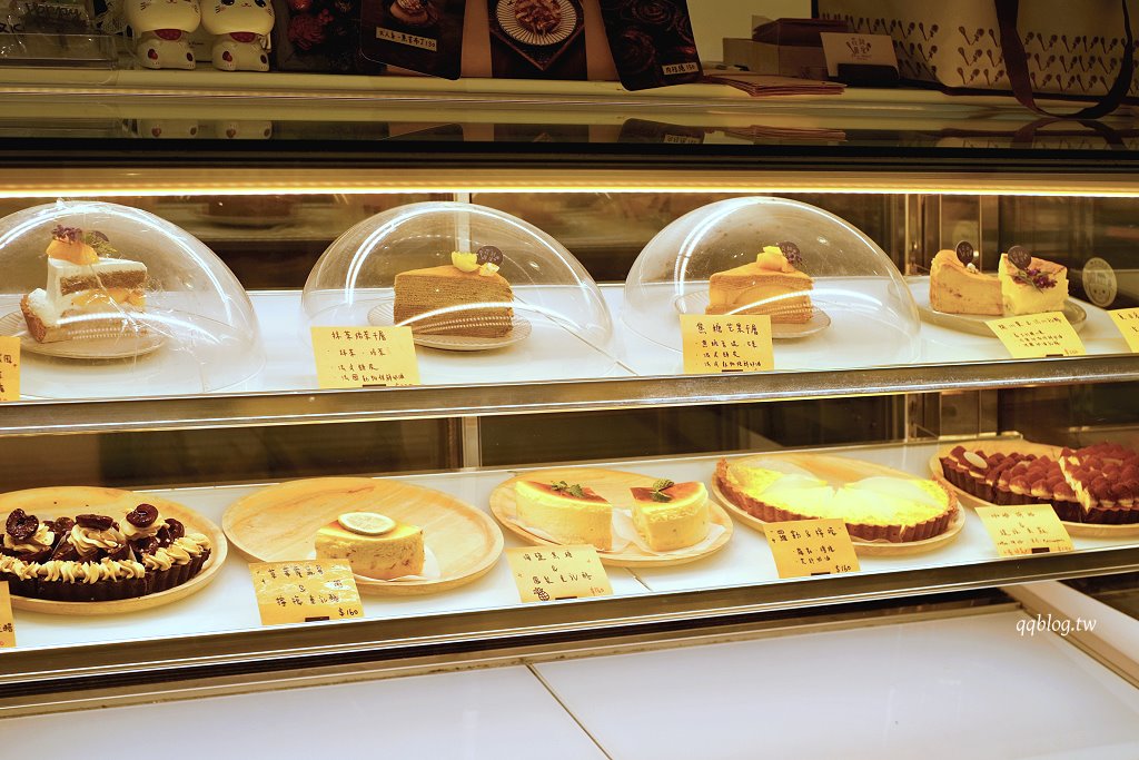 台中北區︱老花甜Flowercoffee.台中科博館附近老宅甜點店,獨創的塔上戚風果真是招牌 @QQ的懶骨頭 台中北區︱老花甜Flowercoffee.台中科博館附近老宅甜點店,獨創的塔上戚風果真是招牌 @QQ的懶骨頭