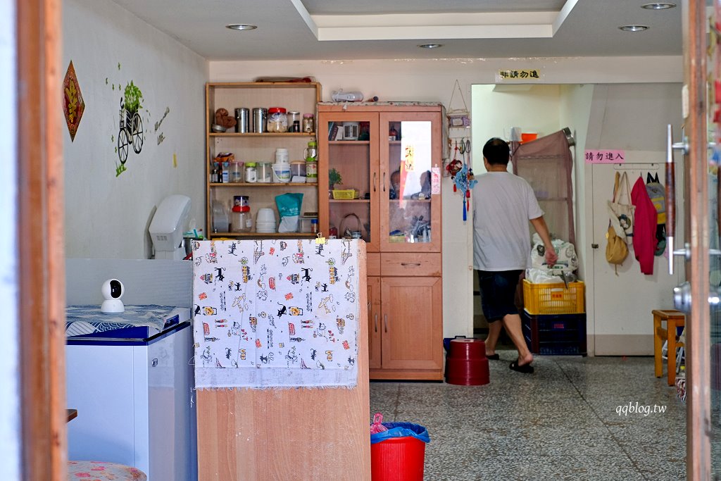 花蓮︱一芳蛋黃酥．師承彰化名店的手藝，香酥可口好好吃 @QQ的懶骨頭