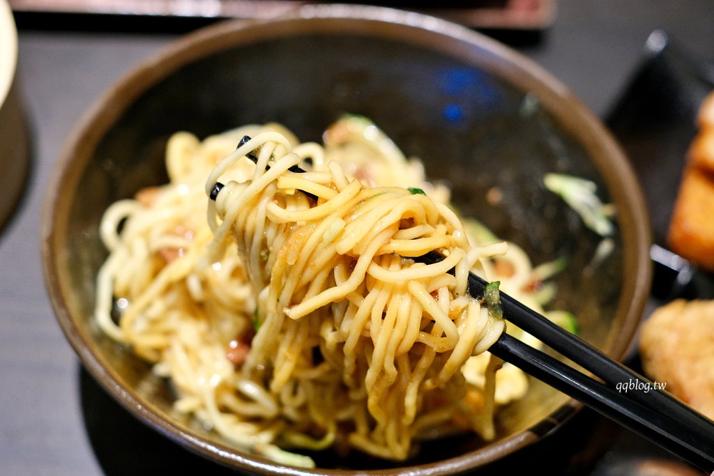 花蓮︱王記茶舖人文茶堂 美崙店．30年老店新氣象，環境空敞大氣又舒適 @QQ的懶骨頭