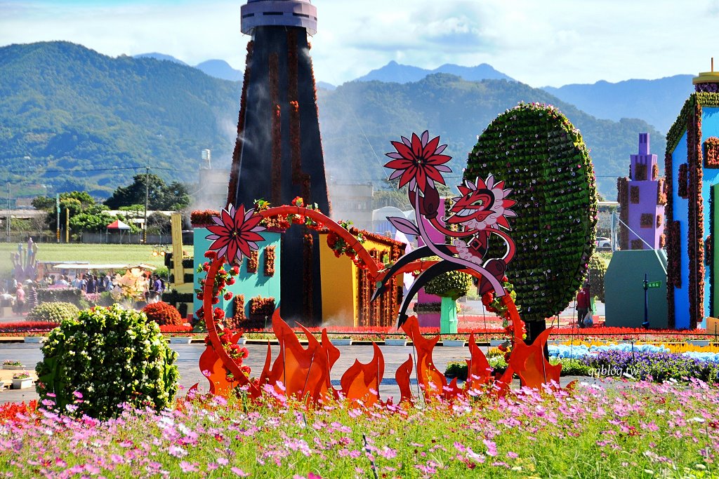 台中新社︱2025新社花海暨台中國際花毯節.以卡通飛天小女警為設計主題,新社、石岡、東勢美食景點懶人包整理 @QQ的懶骨頭 台中新社︱2025新社花海暨台中國際花毯節.以卡通飛天小女警為設計主題,新社、石岡、東勢美食景點懶人包整理 @QQ的懶骨頭