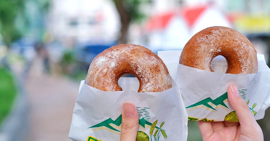 花蓮玉里︱米嚕達嚕正宗原創霧台神山小米甜甜圈．外酥內軟Q口感超好，錯過可惜 @QQ的懶骨頭