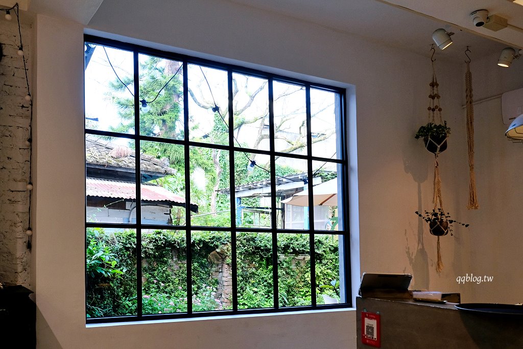 花蓮︱小巷茉莉 M&ocirc;Li Caf&eacute; ．藏身小巷子裡的咖啡館，不只是咖啡甜點，餐點也很有水準 @QQ的懶骨頭