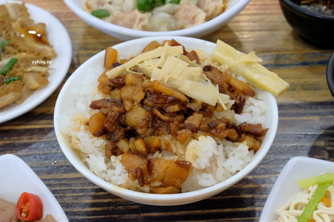 台中西區︱饕之鄉 李姐的店．網友評比為台中平價版鼎泰豐，2021米其林必比登推薦 @QQ的懶骨頭