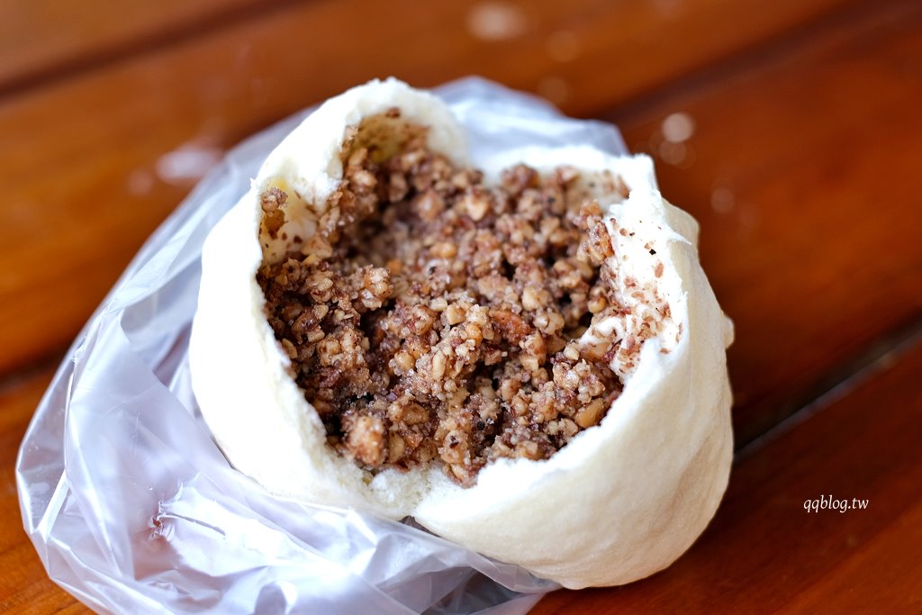 台東東河︱纏記舊街東河包子．東河舊市區裡的傳承60年的包子店 @QQ的懶骨頭