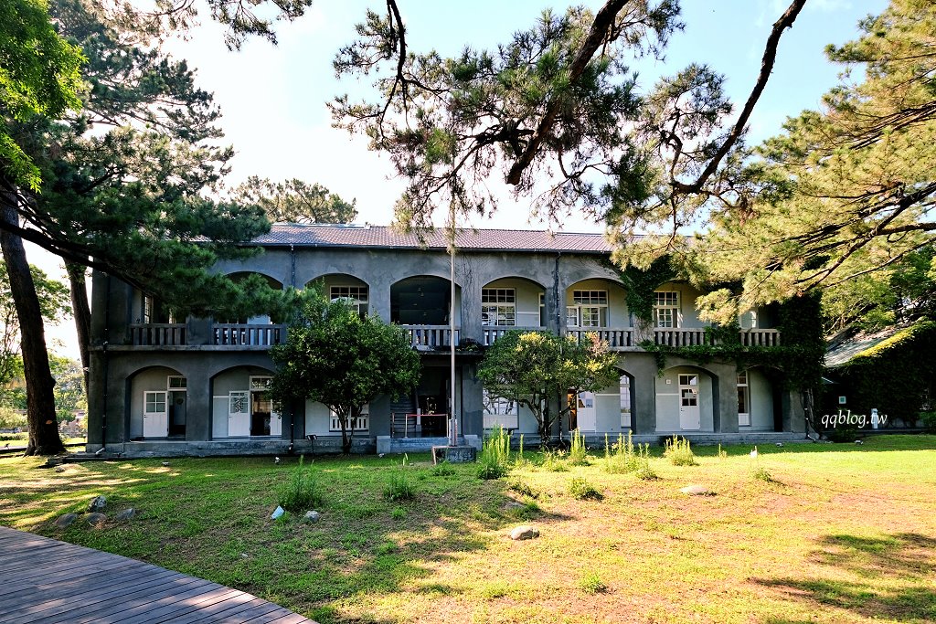 花蓮︱松園別館.日治時期的昭和老洋樓和老松樹,居高臨下遠眺太平洋 @QQ的懶骨頭 花蓮︱松園別館.日治時期的昭和老洋樓和老松樹,居高臨下遠眺太平洋 @QQ的懶骨頭