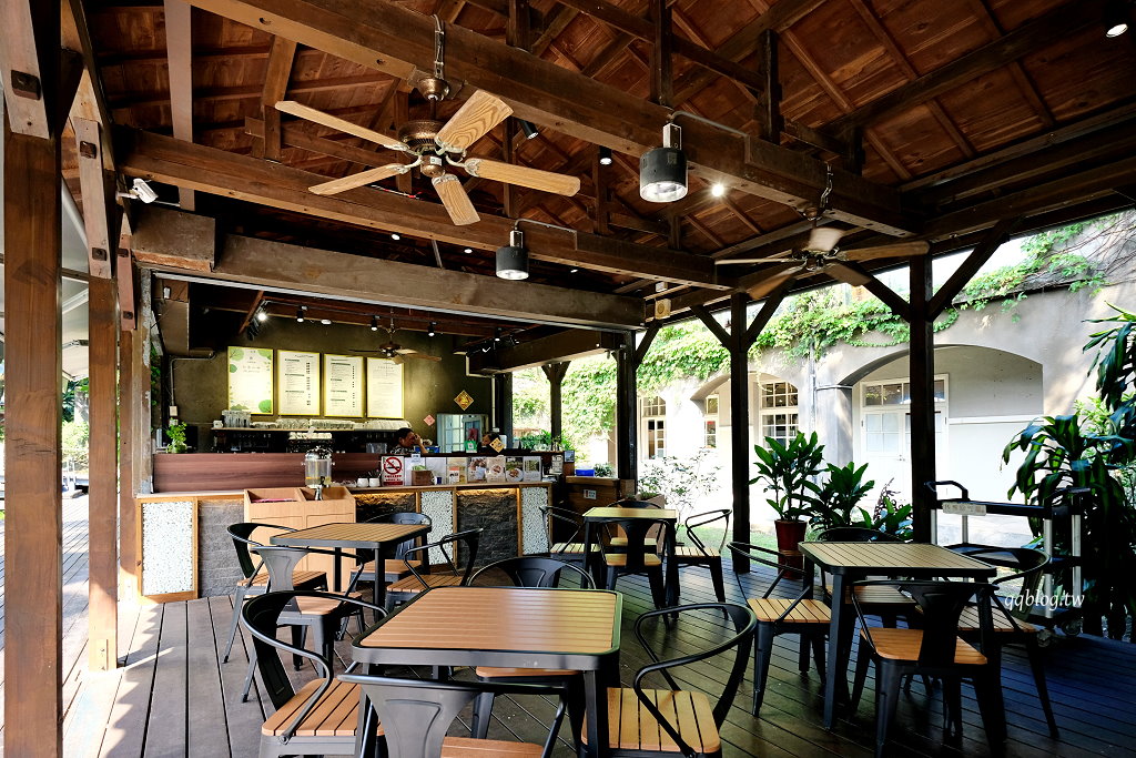 花蓮︱松園別館．日治時期的昭和老洋樓和老松樹，居高臨下遠眺太平洋 @QQ的懶骨頭