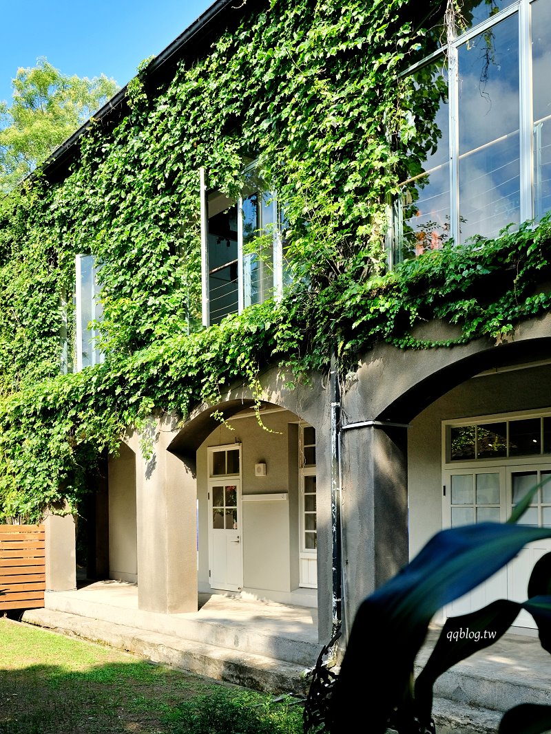 花蓮︱松園別館.日治時期的昭和老洋樓和老松樹,居高臨下遠眺太平洋 @QQ的懶骨頭 花蓮︱松園別館.日治時期的昭和老洋樓和老松樹,居高臨下遠眺太平洋 @QQ的懶骨頭