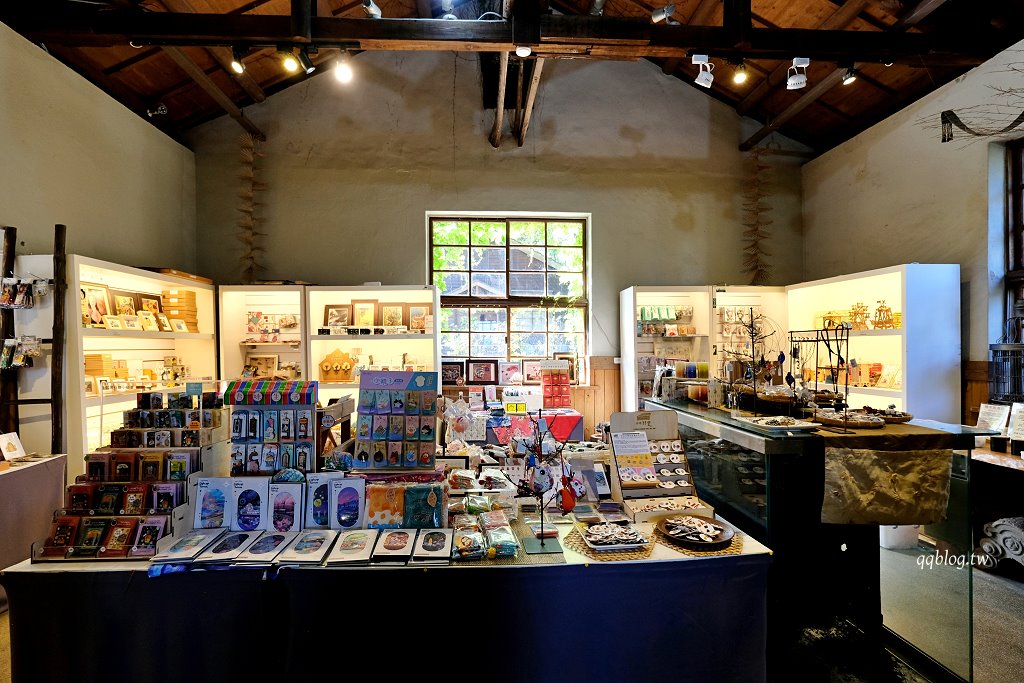 花蓮︱松園別館.日治時期的昭和老洋樓和老松樹,居高臨下遠眺太平洋 @QQ的懶骨頭 花蓮︱松園別館.日治時期的昭和老洋樓和老松樹,居高臨下遠眺太平洋 @QQ的懶骨頭