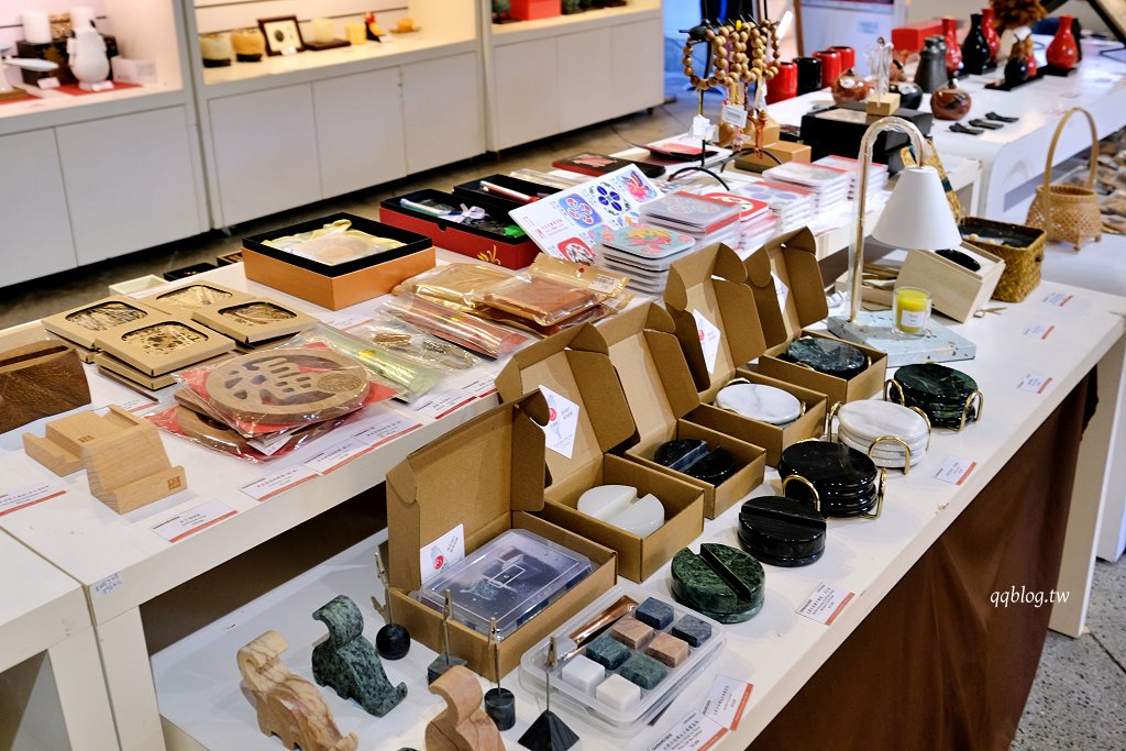 花蓮︱松園別館.日治時期的昭和老洋樓和老松樹,居高臨下遠眺太平洋 @QQ的懶骨頭 花蓮︱松園別館.日治時期的昭和老洋樓和老松樹,居高臨下遠眺太平洋 @QQ的懶骨頭