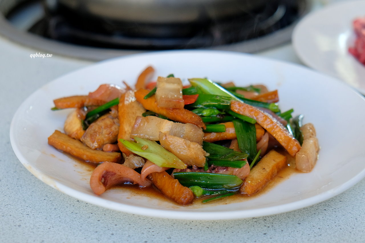 台中東勢︱檳園食坊．平價美味的客家菜餐廳，推清燙溫體牛肉火鍋 @QQ的懶骨頭