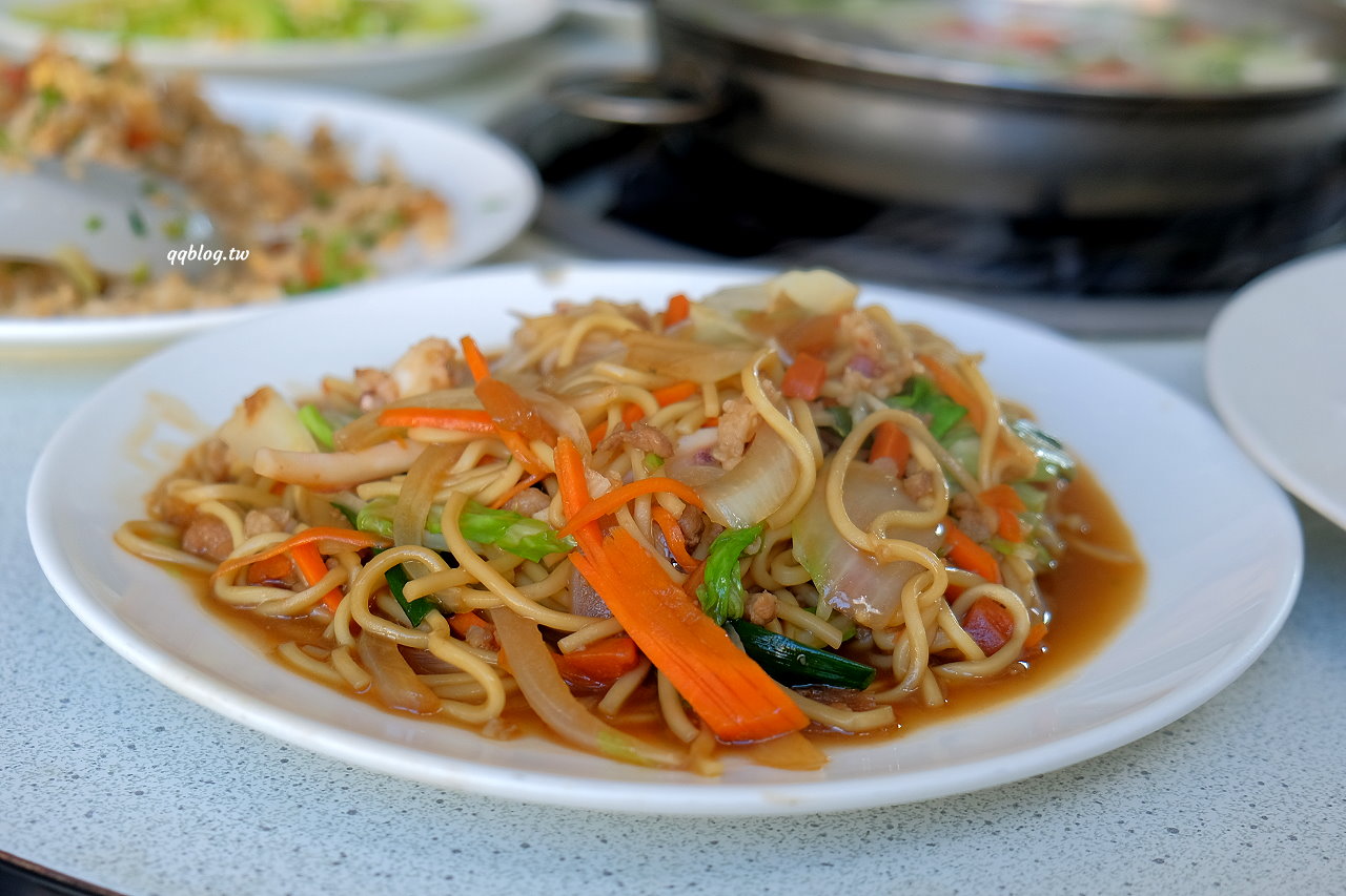 台中東勢︱檳園食坊．平價美味的客家菜餐廳，推清燙溫體牛肉火鍋 @QQ的懶骨頭