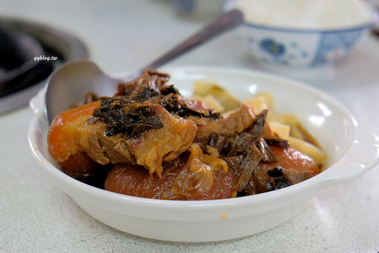 台中東勢︱檳園食坊．平價美味的客家菜餐廳，推清燙溫體牛肉火鍋 @QQ的懶骨頭