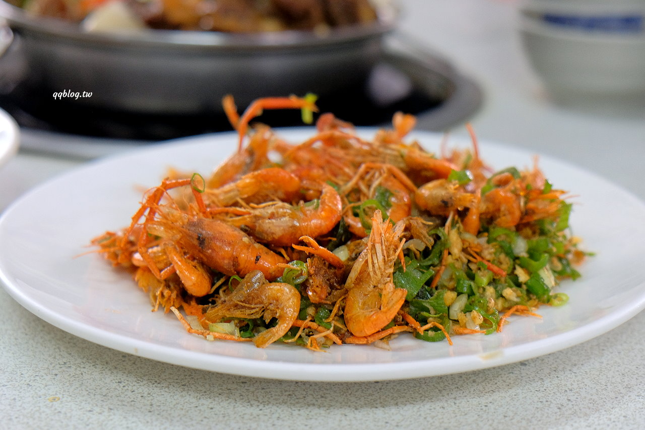 台中東勢︱檳園食坊．平價美味的客家菜餐廳，推清燙溫體牛肉火鍋 @QQ的懶骨頭