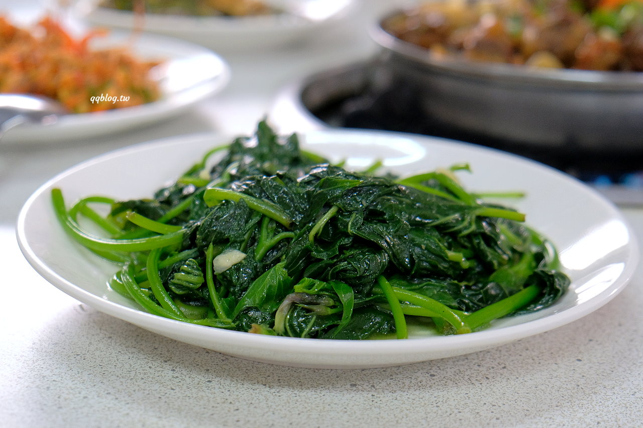 台中東勢︱檳園食坊．平價美味的客家菜餐廳，推清燙溫體牛肉火鍋 @QQ的懶骨頭