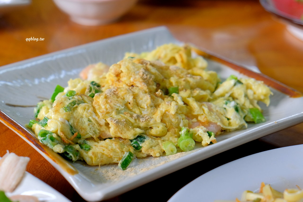 台中石岡︱土牛客家小吃．營業超過20年的在地老店，招牌香酥鴨必點 @QQ的懶骨頭