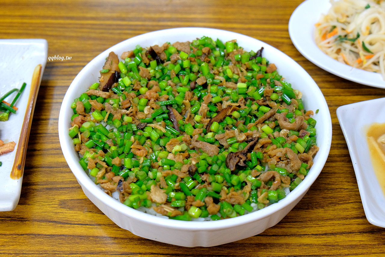 台中石岡︱土牛客家小吃．營業超過20年的在地老店，招牌香酥鴨必點 @QQ的懶骨頭