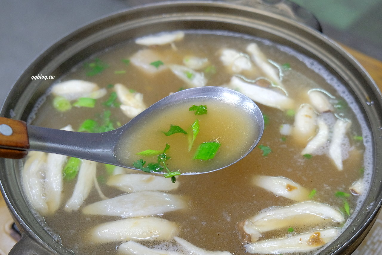 台中石岡︱土牛客家小吃．營業超過20年的在地老店，招牌香酥鴨必點 @QQ的懶骨頭