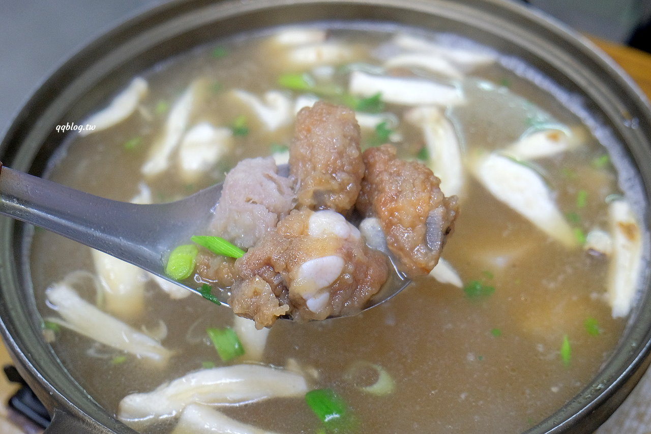 台中石岡︱土牛客家小吃．營業超過20年的在地老店，招牌香酥鴨必點 @QQ的懶骨頭