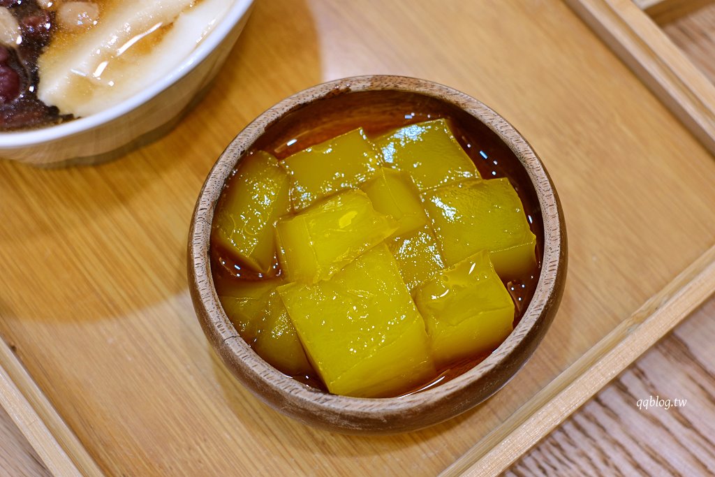 台中北區︱嘉良冰鎮 梅亭參店．太平超人氣冰品店，冬季甜湯暖心又暖胃 @QQ的懶骨頭