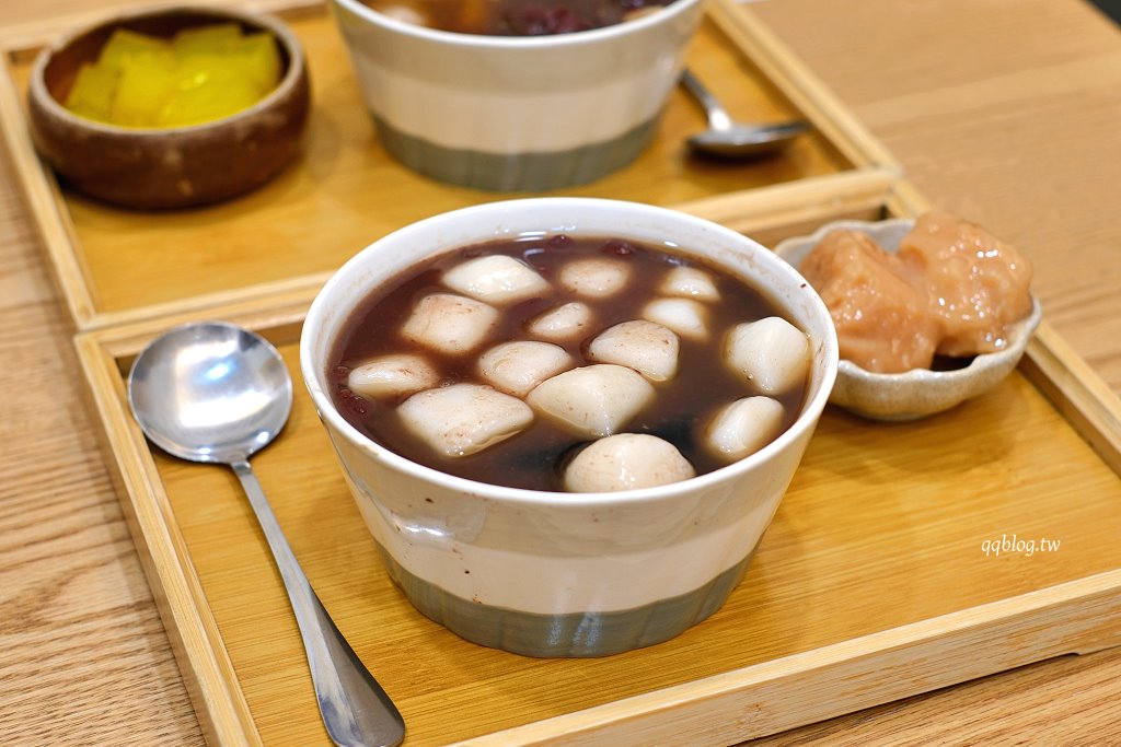 台中北區︱嘉良冰鎮 梅亭參店．太平超人氣冰品店，冬季甜湯暖心又暖胃 @QQ的懶骨頭