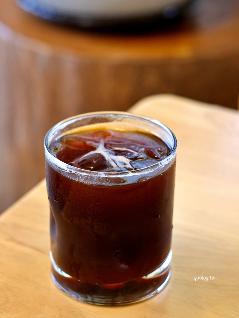 南投埔里︱惠蓀咖啡品牌館．愛爾蘭國道旁森林系咖啡館，享用台灣咖啡、簡餐、甜點 @QQ的懶骨頭