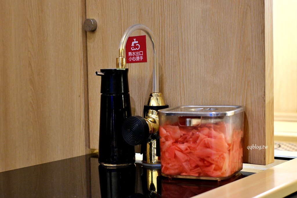 台中南屯︱大漁壽司．台中人氣壽司重新裝潢，環境寬敞大氣有濃厚的日式氛圍，嚴選當季季節漁獲產地直送 @QQ的懶骨頭